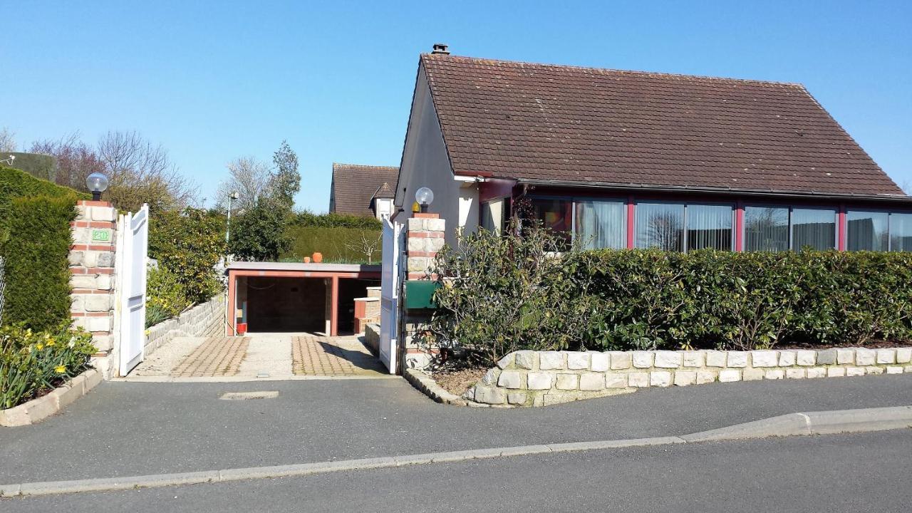 CHAMBRE PRIVEE AVEC SALON, garage voiture, vélos, motos Tourville-sur-Arques Esterno foto