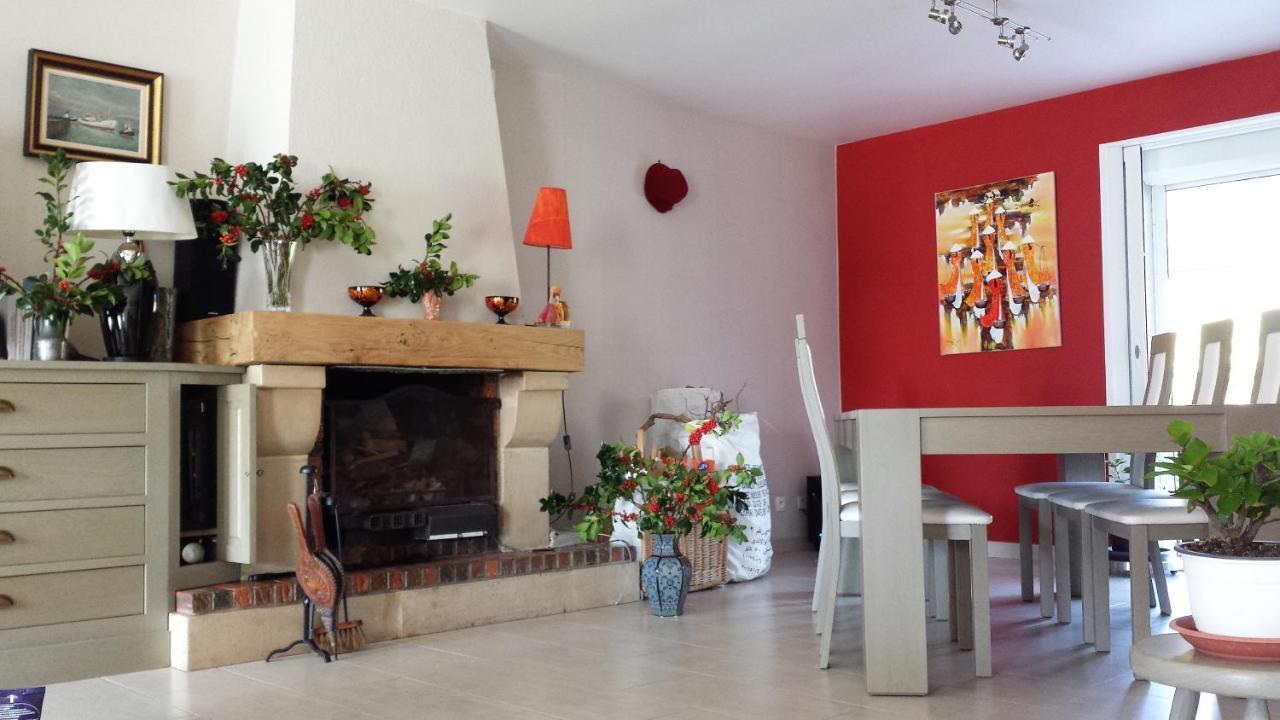 CHAMBRE PRIVEE AVEC SALON, garage voiture, vélos, motos Tourville-sur-Arques Esterno foto